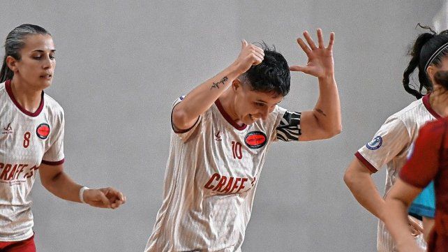 Deportivo Máquina derrotó 2 a 1 a Portuarias de Formosa en la jornada inaugural. Deportivo Máquina derrotó 2 a 1 a Portuarias de Formosa en la jornada inaugural. 