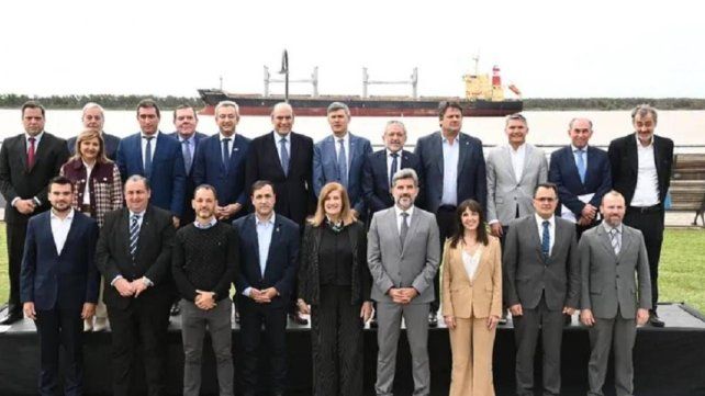 “El interior está harto de las injusticias y discriminación”, expresaron desde la La Red Federal de Intendentes “El interior está harto de las injusticias y discriminación”, expresaron desde la La Red Federal de Intendentes 