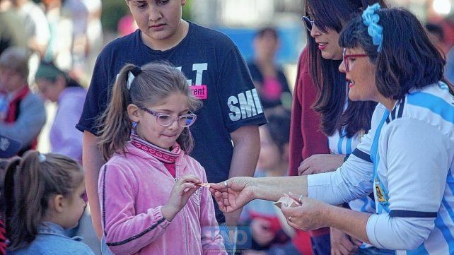 Mutual CreSer festejó junto a los chicos en barrio San Roque.