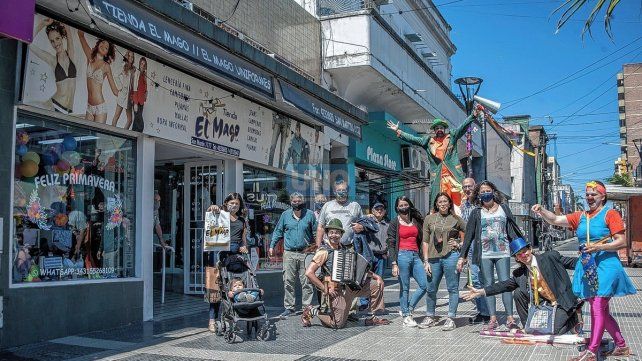 Empleados de Comercio celebran su día.