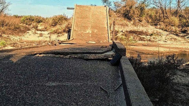 El Paso Puente Birrinchin dejó de estar operativo en 2016, afectando la comunicación entre los departamentos La Paz y Federal. El Paso Puente Birrinchin dejó de estar operativo en 2016, afectando la comunicación entre los departamentos La Paz y Federal.