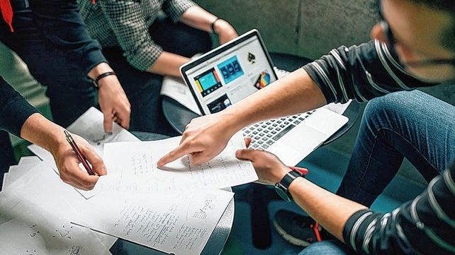 Hay más de 1.000 carreras para elegir hoy en día qué estudiar