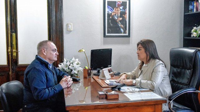 Escuela de Concordia entregó un proyecto a la Fundación Iapser.