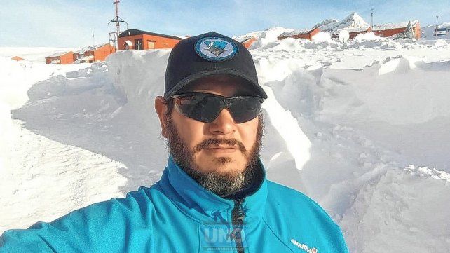 Antártida. El oficial Walter Moreno prestó servicios en Base Esperanza.