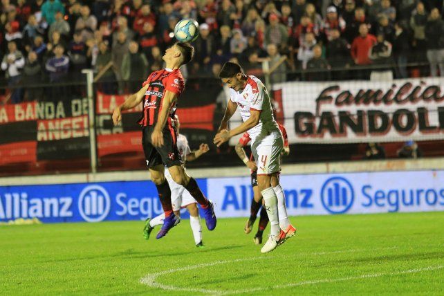 Juan Franzoni, en la victoria de Patronato sobre Independiente
