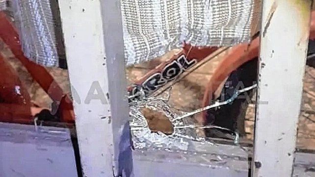 Por el mismo hecho, dos personas mayores resultaron heridas en Villa Gobernador Gálvez, provincia de Santa Fe. La nena asesinada tenía un año y medio