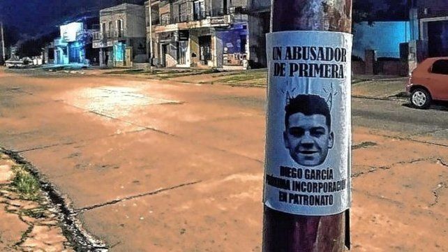 Apenas se supo de la contratación de Diego García, se activó un escrache de organizaciones feministas en Paraná.