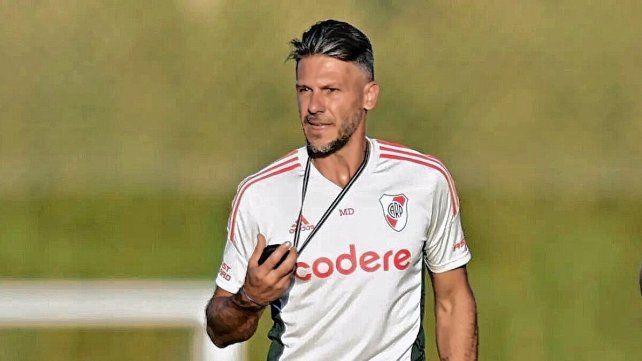 Martín Demichelis evalúa dos opciones ante la ausencia obligada del entrerriano Milton Casco. Martín Demichelis evalúa dos opciones ante la ausencia obligada del entrerriano Milton Casco.