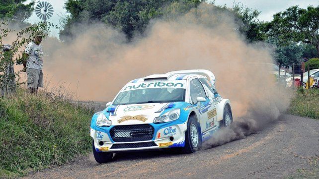 Leo Bonnin gana la Vuelta de la Manzana.