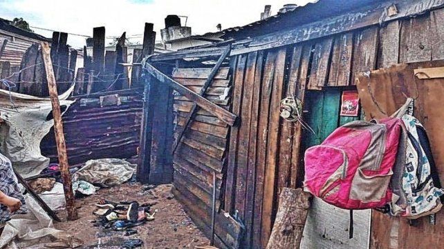 Las llamas se habrían originado por un desperfecto eléctrico y terminaron afectando parcialmente al inmueble, ubicado en un barrio de Concordia