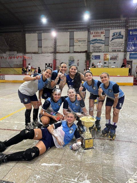 Hockey sobre patines: Rowing festejó en la categoría Junior. Hockey sobre patines: Rowing festejó en la categoría Junior.