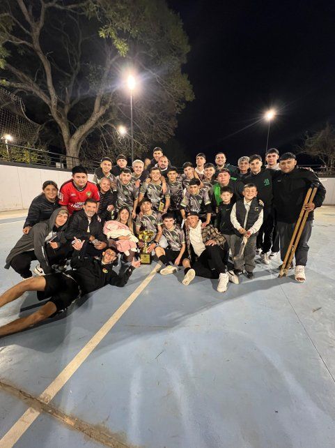 Futsal: Camioneros gritó campeón en la Élite. Futsal: Camioneros gritó campeón en la Élite.