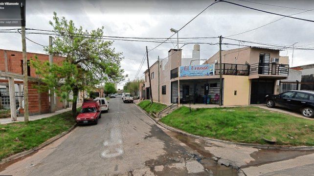 El hecho ocurrió el miércoles alrededor de las 21:45 horas en calle Soldado Bordón y Dionisio Villamonte, en cercanías al mercado abastecedor de frutas y verduras El Charrúa, en la zona este de Paraná.