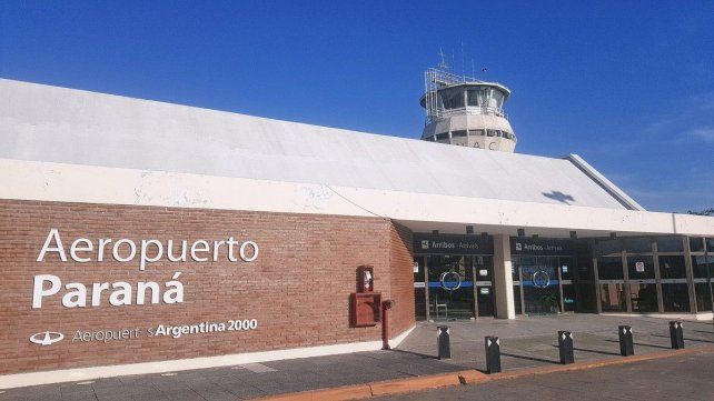 El Aeropuerto de Paraná recibe entre 1.000 y 4.000 pasajeros por mes, según la ANAC El Aeropuerto de Paraná recibe entre 1.000 y 4.000 pasajeros por mes, según la ANAC