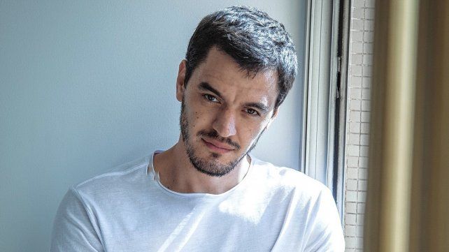 Santiago Acosta Cis: actor paranaense en San Pablo