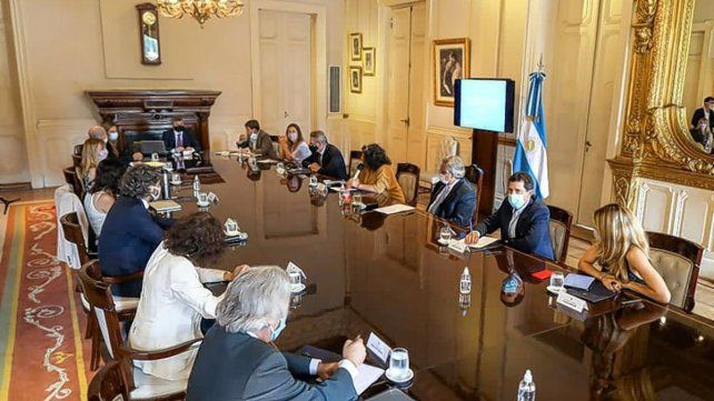 El Comité de Vacunación reunió a más de una decena de funcionarios.