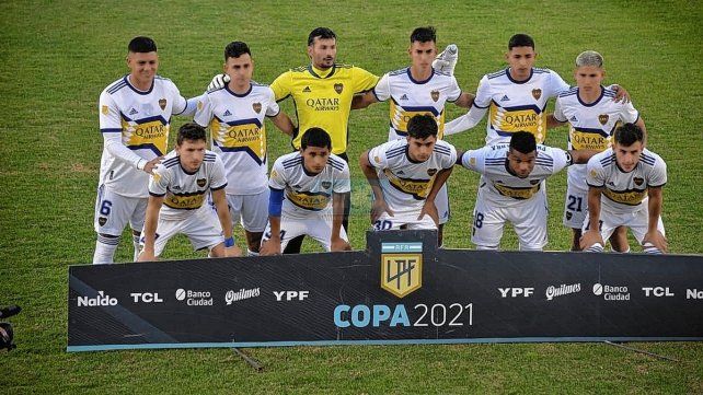 Boca presentó en Paraná un equipo con muchas variantes de cara a la Copa Libertadores.