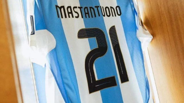 La formación de la Selección Argentina con Mastantuono como titular. La formación de la Selección Argentina con Mastantuono como titular.