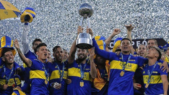 72 estrellas para Boca Juniors en toda su historia amateur y profesional.