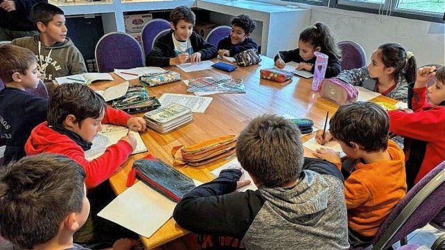 En el Club de Robótica se aprende de manera lúdica En el Club de Robótica se aprende de manera lúdica