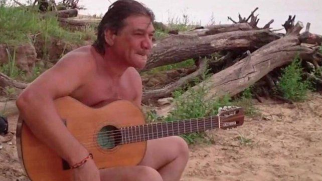 Homenaje al barro y a las islas en la despedida de El Canoero Homenaje al barro y a las islas en la despedida de El Canoero