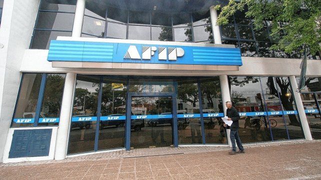 Afip reglamentó Ganancias: los cambios regirán para el cobro del aguinaldo y de los sueldos de junio