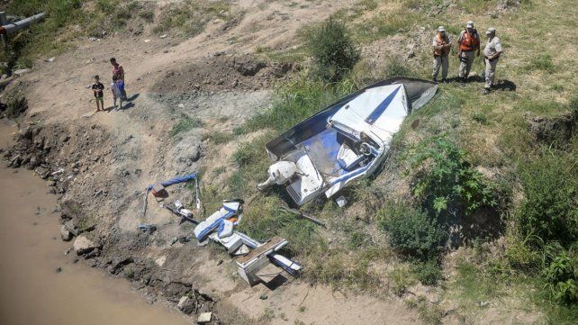 prefectura-accidente-nautico-parana-lancha-toma-nueva-1jpg