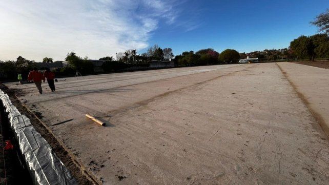 Estudiantes suma otro campo de césped sintético Estudiantes suma otro campo de césped sintético