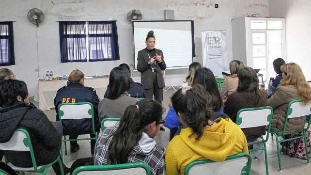 El Copnaf lleva adelante el Programa Emociones en Familia El Copnaf lleva adelante el Programa Emociones en Familia