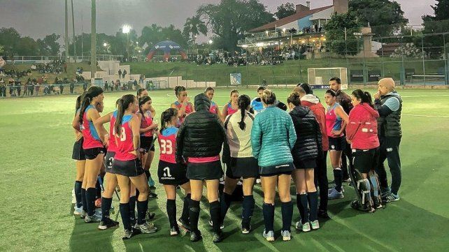 Rowing perdió de manea ajustada ante Banco Provincial y ahora irá por el tercer puesto en el nivel A. Rowing perdió de manea ajustada ante Banco Provincial y ahora irá por el tercer puesto en el nivel A.