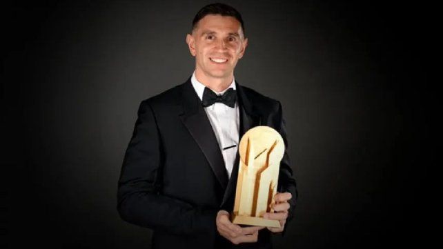 Dibu Martínez ganó el Premio Lev Yashin en 2023 y 2024. Dibu Martínez ganó el Premio Lev Yashin en 2023 y 2024.