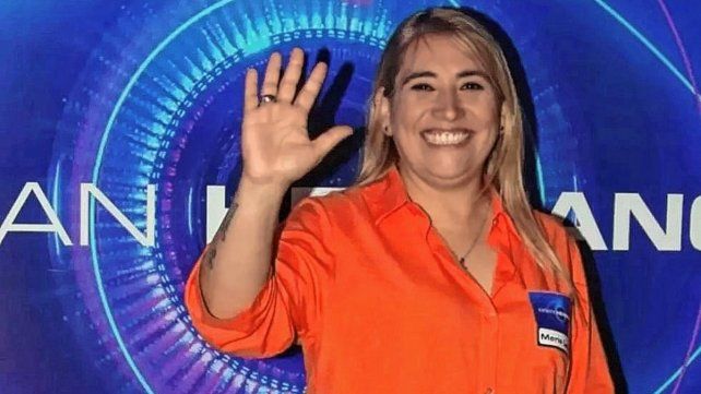 María Laura Álvarez tiene 41 años, tiene una hija y se dedica a la peluquería canina. Es la primera participante del colectivo LGBT en la casa de Gran Hermano