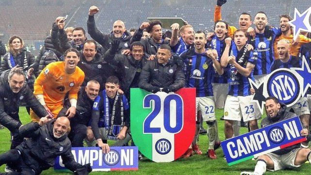 Inter derrotó a Milan y se consagró campeón en la Serie A. Inter derrotó a Milan y se consagró campeón en la Serie A.