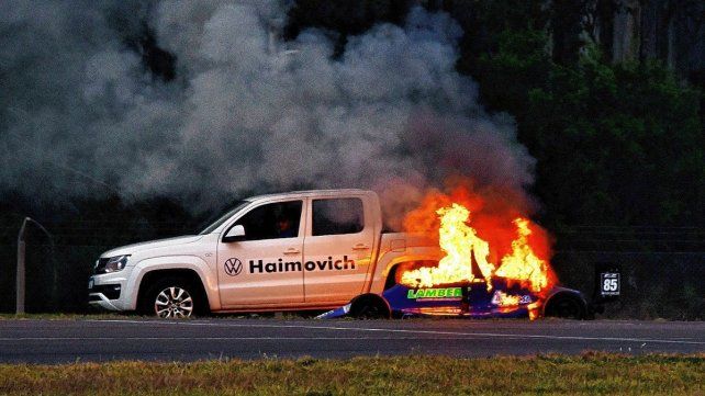 El fórmula en Concepción del Uruguay se prendió fuego en el sprint.