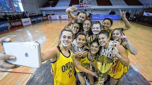 La paranaense Anna Giullia Giorgio se consagró campeona del Torneo Federal Femenino con Obras Sanitarias.