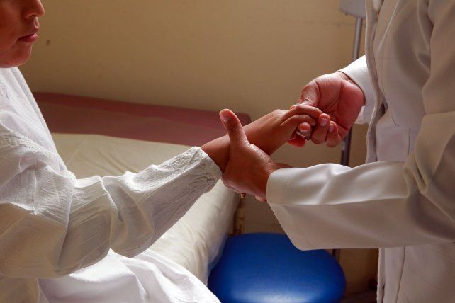 Hipertensión arterial. El exceso de sal y la falta de actividad física son claves en la aparición de la presión.