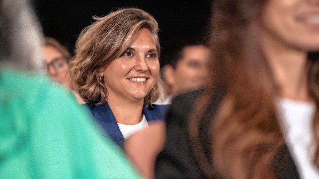 Stefanía Cora será la encargada de ocupar la banca de Edgardo Kueider en la Cámara Alta. Stefanía Cora será la encargada de ocupar la banca de Edgardo Kueider en la Cámara Alta.