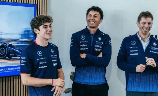 Colapinto, Albon y Vowles, el jefe de Willams, en el GP de México de la Fórmula 1. Colapinto, Albon y Vowles, el jefe de Willams, en el GP de México de la Fórmula 1.