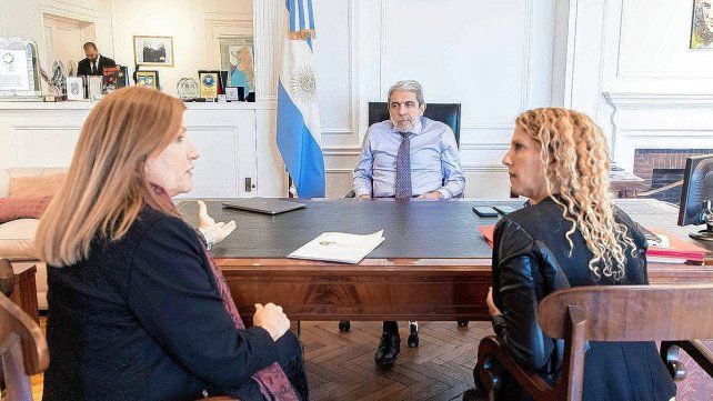 La ministra de Gobierno Rosario Romero, rubricó con el ministro de Seguridad Aníbal Fernández convenios que permitirán mejorar herramientas de ciberseguridad 