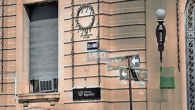 En la Sucursal de Paraná del Correo Argentino había hasta el año pasado unos 30 carteros. Tras los despidos quedaron entre 16 y 18. En la Sucursal de Paraná del Correo Argentino había hasta el año pasado unos 30 carteros. Tras los despidos quedaron entre 16 y 18.