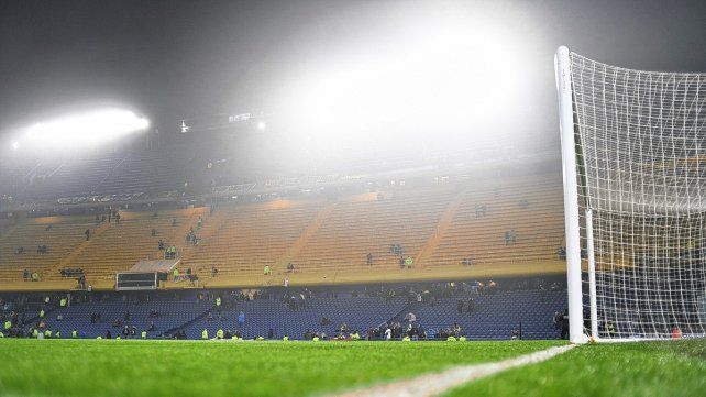 La cancha de Boca y la niebla como protagonista.
