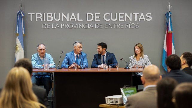 Entre Ríos avanza con nuevos controles y digitaliza el Estado. Entre Ríos avanza con nuevos controles y digitaliza el Estado.