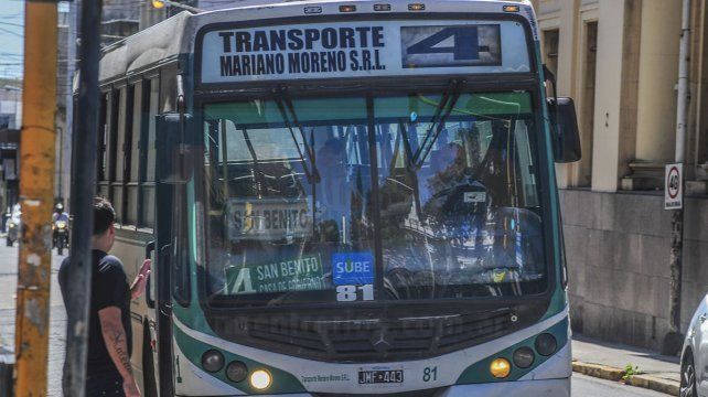 Paraná: inicio de semana sin colectivos y a la espera de acuerdo o de fondos