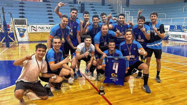 Los pibes de Echagüe le dedicaron la victoria a su capitán. Los pibes de Echagüe le dedicaron la victoria a su capitán.