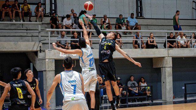 Echagüe tuvo dos cuartos iniciales buenos y después se desdibujó. Echagüe tuvo dos cuartos iniciales buenos y después se desdibujó.