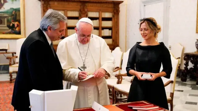 La primera visita de Alberto Fernández al papa Francisco fue en enero de 2020. La primera visita de Alberto Fernández al papa Francisco fue en enero de 2020.