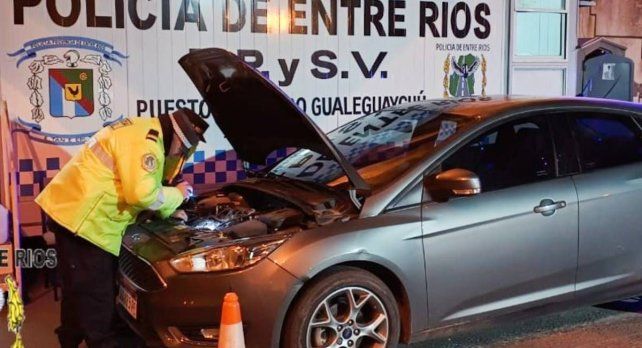 La Policía de Entre Ríos recuperó autos robados en Buenos Aires La Policía de Entre Ríos recuperó autos robados en Buenos Aires