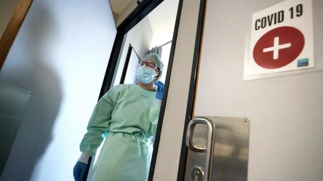 Se registran cifras máximas de contagios, internaciones y muertes por coronavirus