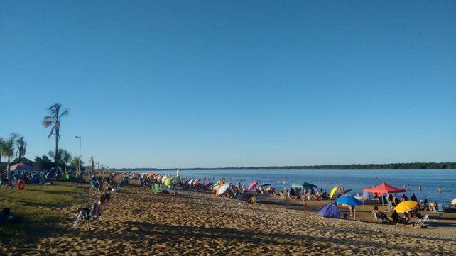 Polémica. Para CARU, hay playas que deberían ser inhabilitadas.