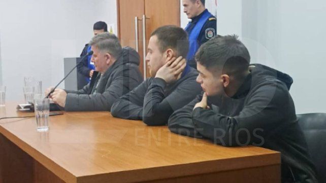 Seguirán detenidos los acusados de atacar al presunto homicida de Jazmín González Seguirán detenidos los acusados de atacar al presunto homicida de Jazmín González